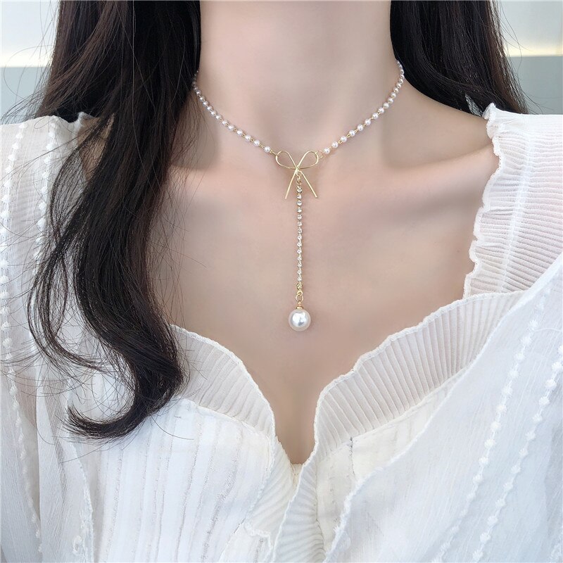 Collana con ciondolo a farfalla per donna imitazione perla farfalla pendente catena clavicola collana girocollo regalo gioielli moda femminile