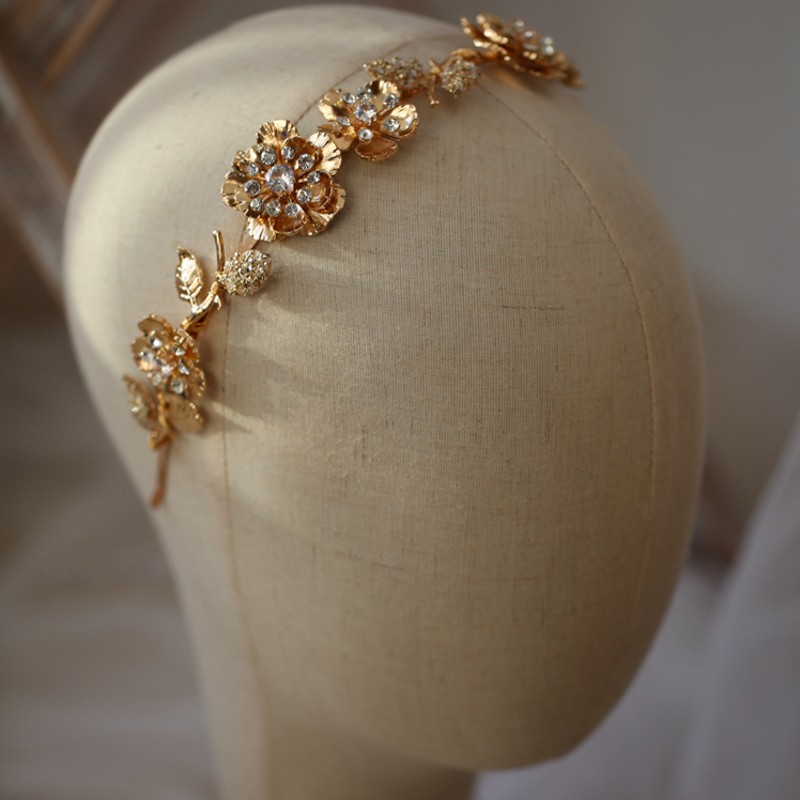 Delicate Goud Kleur Bloemen Vrouwen Crown Bruiloft Haar Tiara Crystal Bruids Hoofddeksel Handgemaakte Vintage Haarband
