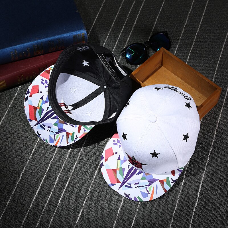 Koreansk par broderi hip-hop hat sort og hvid trend baseball cap mænd og kvinder forår udendørs sport skygge hat