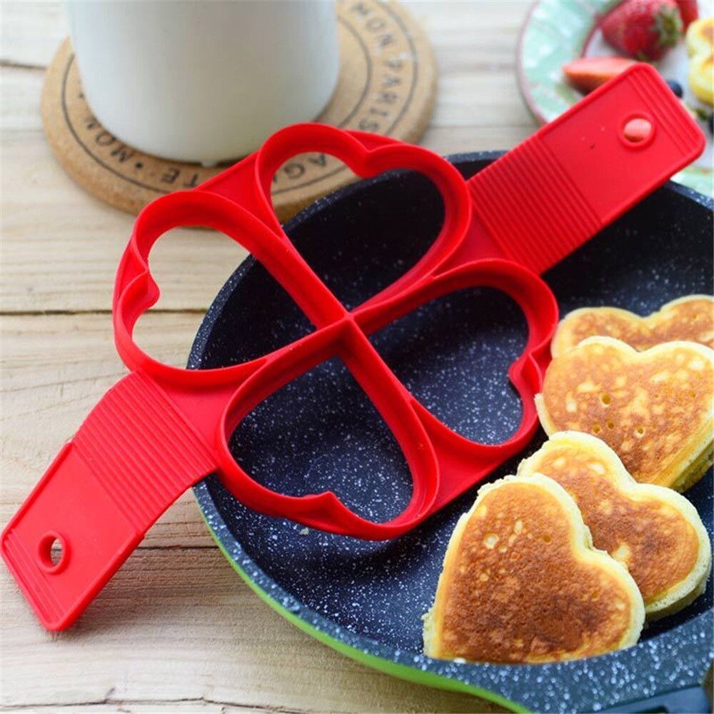 Non Stick Flippin' Fantastic Pancake Pan Flip Perfect Breakfast Maker Eggs Omelette Flipjack Tools 4 Grids Pancake Maker Tools: Heart shape