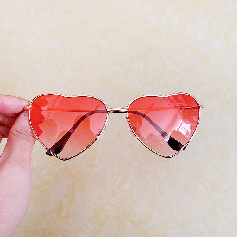 Retro gradient pige hjerte solbriller hjerteformede briller kvinder dame kvindelige børn solbriller: Voksen rød