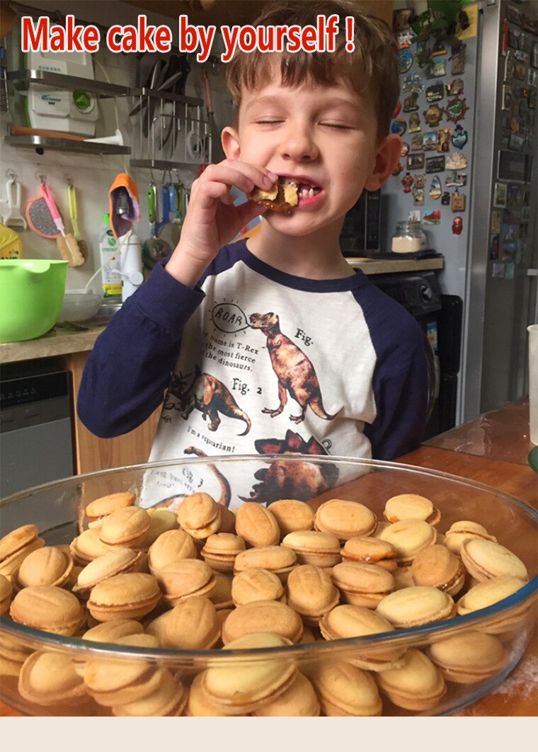 Mini Electric Cake Maker Household Automatic Waffle Crepes Cake Breakfast Quick-Heating Bake Machine 750W 220V