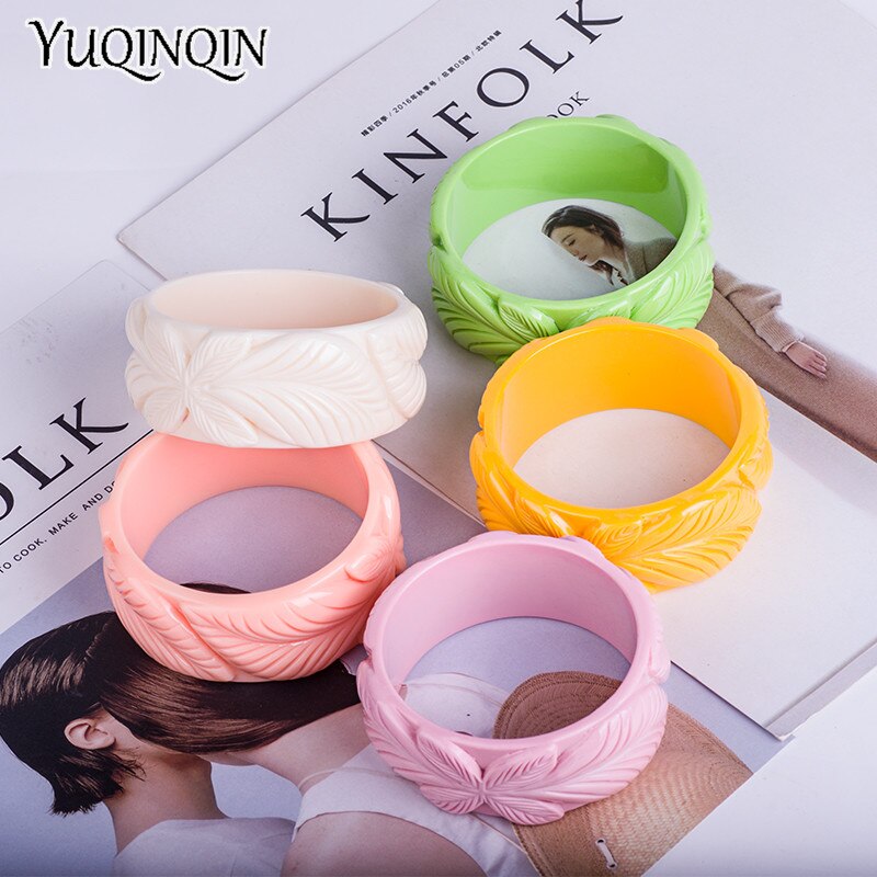 Trendy Resin Cuff Engraved Flowers Bracelets Bangles for Women Acrylic Wide Bracelets Female Simple Charm Jewelry