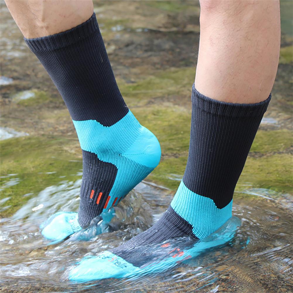 1 Pair Wading Socks Comfortable Waterproof Socks Elastic Cozy Women Men Winter Warm Mid-Tube Socks for Climbing