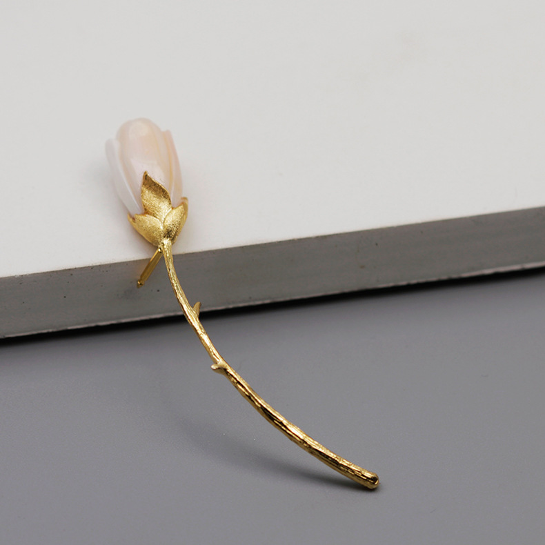 Brosche mit natürlicher roter koralle und magnolienblüte , 925 broschen aus sterlingsilber für damenschmuck: Rosa königsmuschel