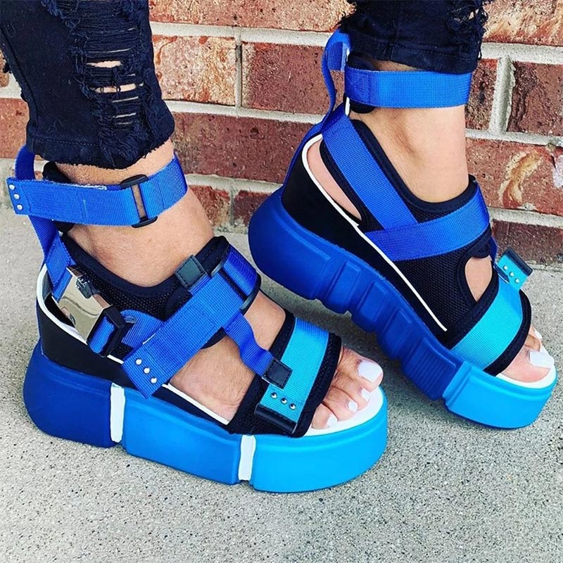 Sommar kvinnor lägenheter plattor sandaler öppen tå spänne färgglada damer coola skor kvinnlig blandad färg plus storlek casual kvinna: Blå / 10.5