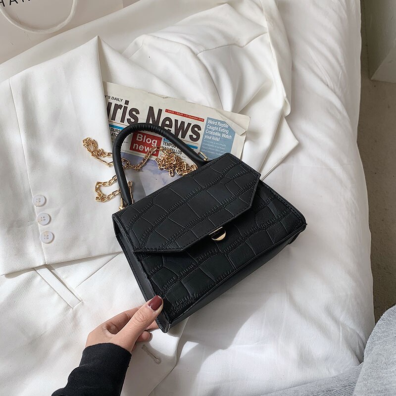 Handtaschen im vintage-stil mit steinmuster, schulterriemen und metallriemen – ideal für frühling und sommer. perfekt für pendler.