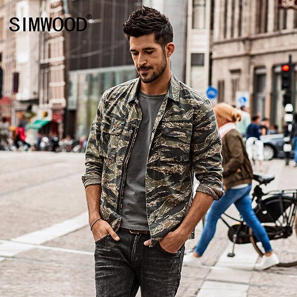 Simwood mærke jakke efterår denim jakke mænd overtøj casual camouflage frakker slim fit 100%  bomuld  nk017012: M