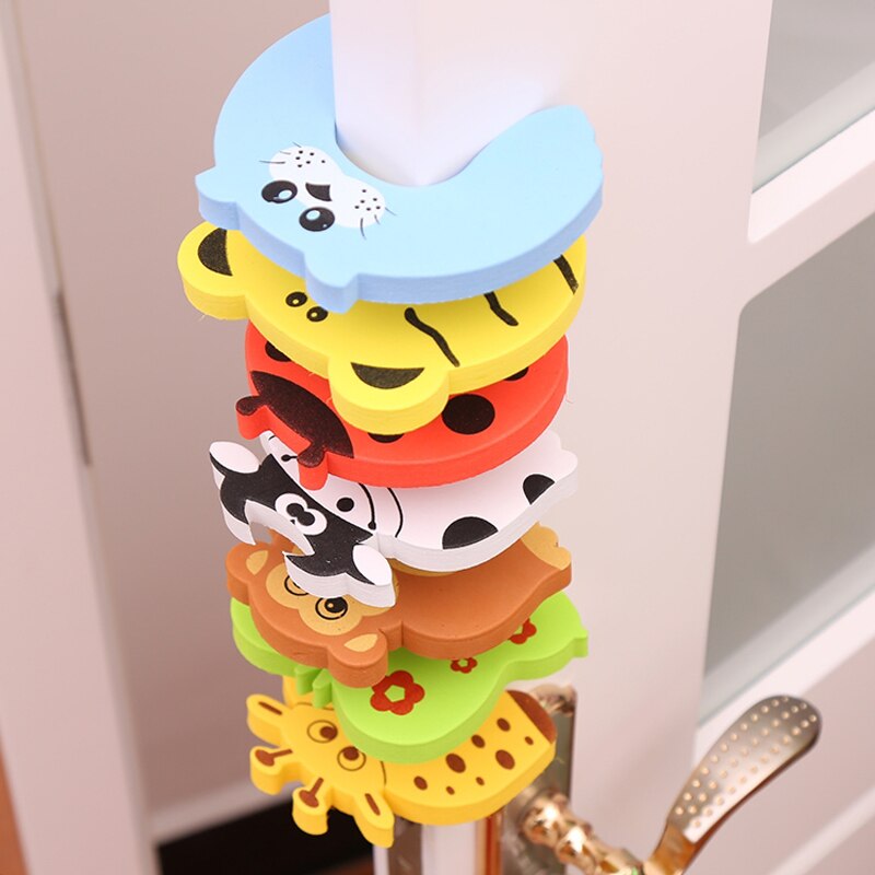2 Stuks Willekeurige Cartoon Deurstopper Baby Proofing Deur Stoppers Vinger Veiligheid Guard Noise Preventie Anti-Snuifje Kind Protecter