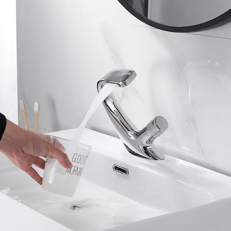 Massiv mässing köksblandare borstad svart badkran mässing enkelhållare enkelhåls handfat blandare vattenkranar, mattsvart: A