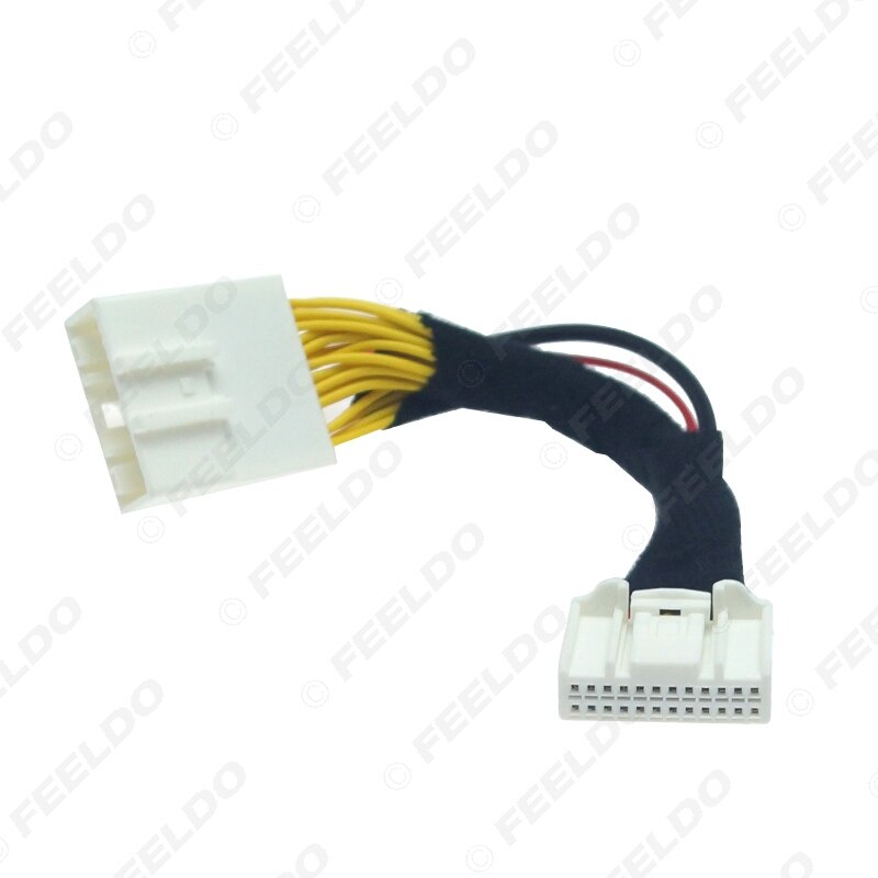 FEELDO 1PC Auto Achteruitrijcamera Omkeren RCA Video Converteren Kabel Voor Renault C24 OEM Monitor Aansluiting Bedrading Adapter # FD2101