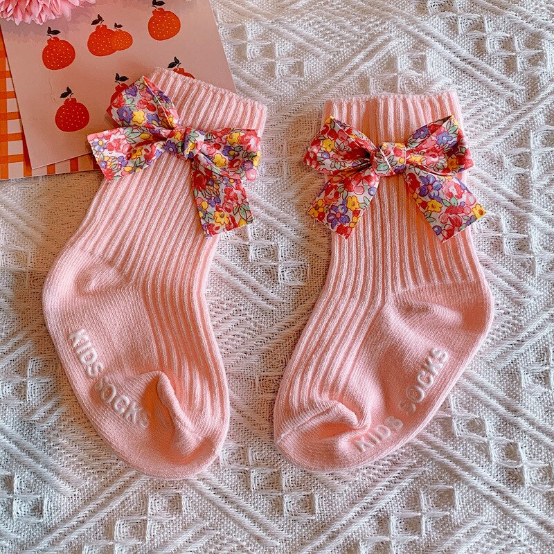 Sokken – chaussettes antidérapantes pour bébé, imprimées avec nœud papillon, mignonnes, en coton doux pour -né, pour filles