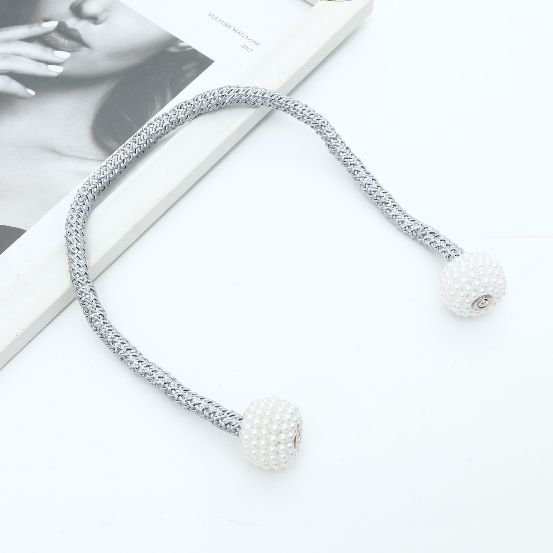 2 pièces de rideaux simples avec perles, sangles à boucle magnétique Simple, corde de cravate sans Perforation, accessoires de décoration: Gray