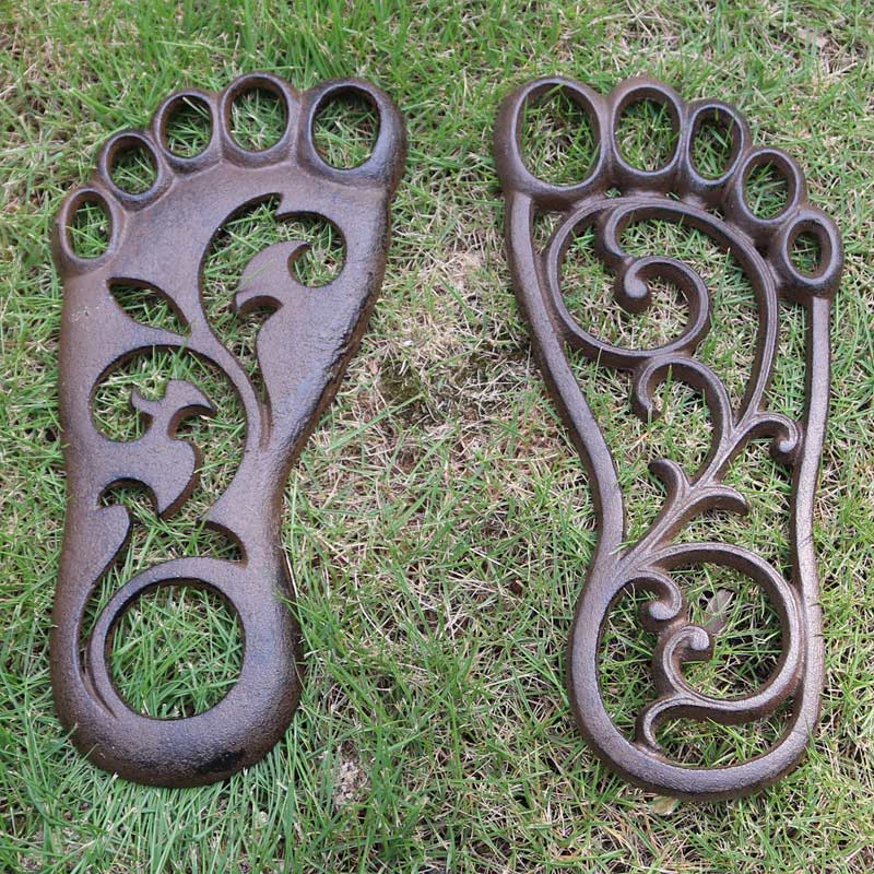 Vintage Hollow Foot Shaped Cast Iron Outdoor Garden Courtyyard Decor Grass Lawn Protect Walk on Floor Mat Pad Home Outdoor Decor: Default Title