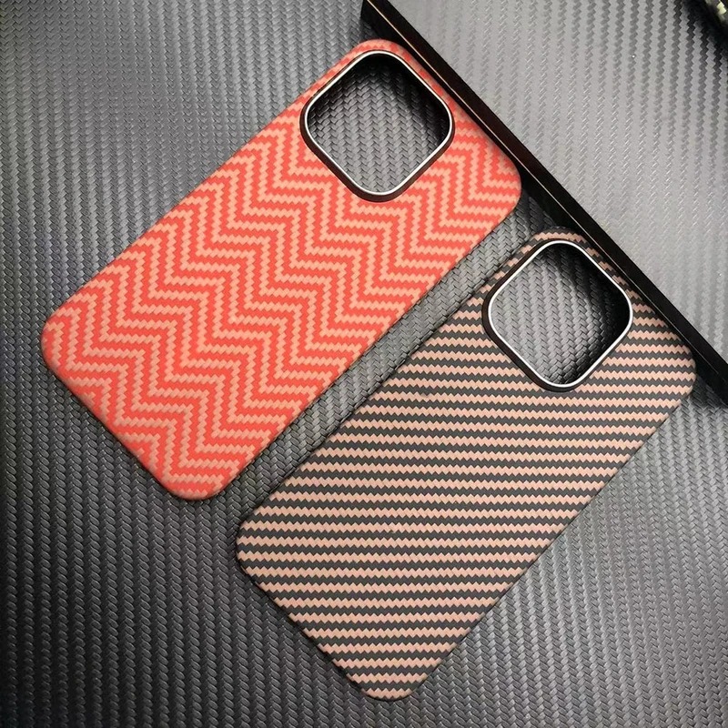 Custodia per telefono in fibra aramidica di lusso vera fibra di carbonio lussuosa colorata ultrasottile adatta per coperchio posteriori iPhone 15 16 14 pro Max