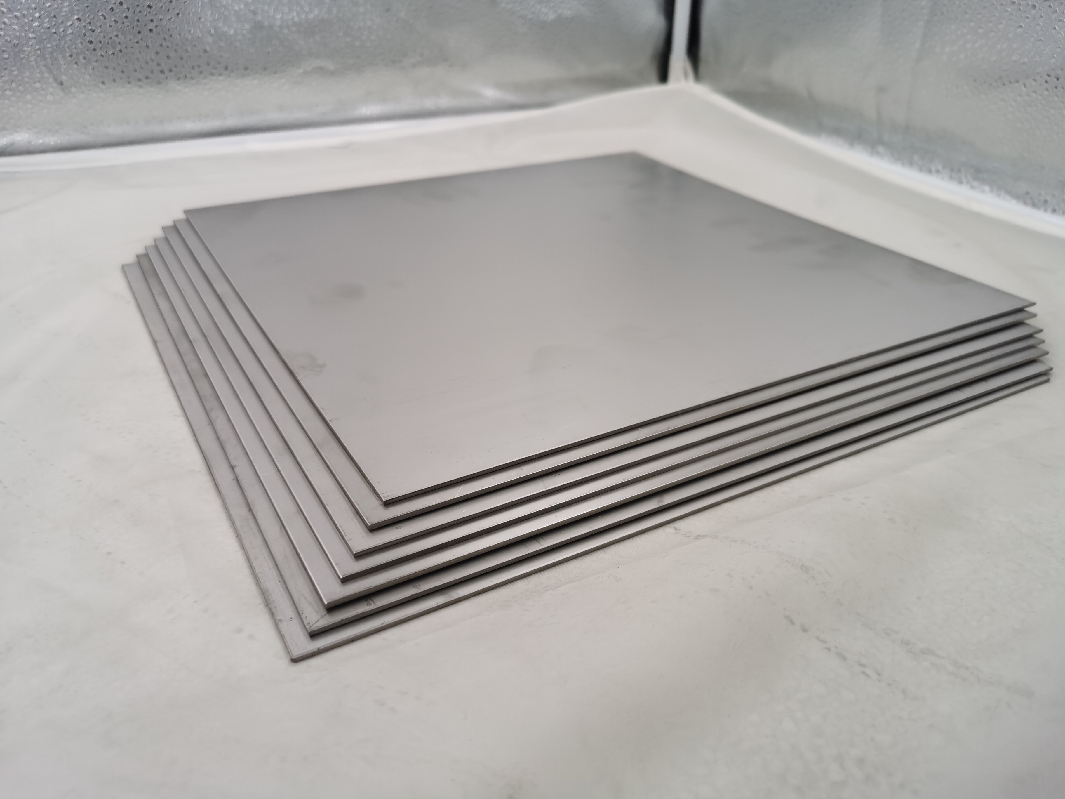 4 stk  gr2 titaniumlegeringsplade ti ark 0.8*100*100mm 6al-4v til diy oem metalbearbejdningsforsyninger