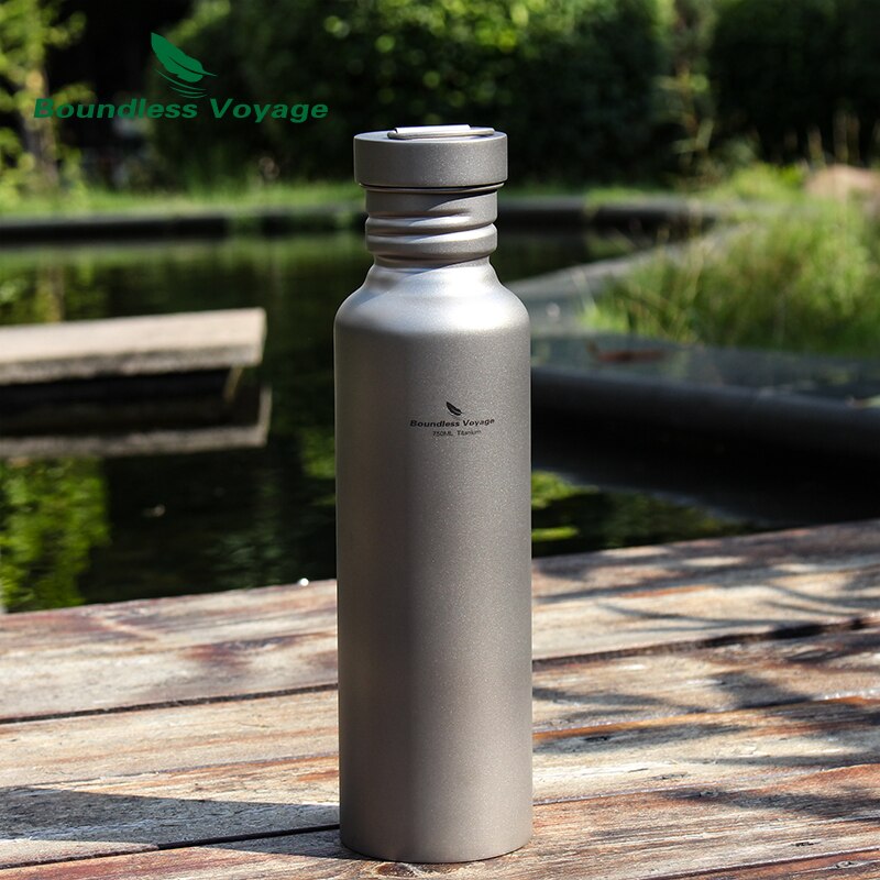 Grænseløs rejse titanium vandflaske med titanium låg udendørs camping cykling vandreture bordservice drinkware 25.6oz/750ml