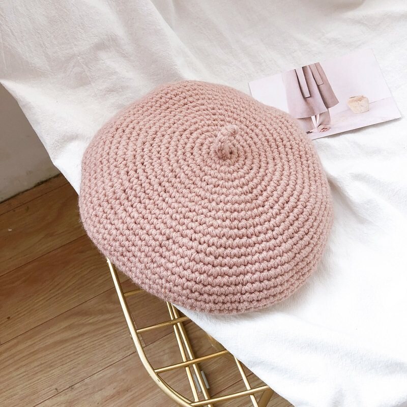 beret damski jesienno-zimowy kapelusz z filcu ozdoba robić włosów brytyjski retro wełniany malarz ośmiokątny kapelusz czapka z dzianiny: różowy