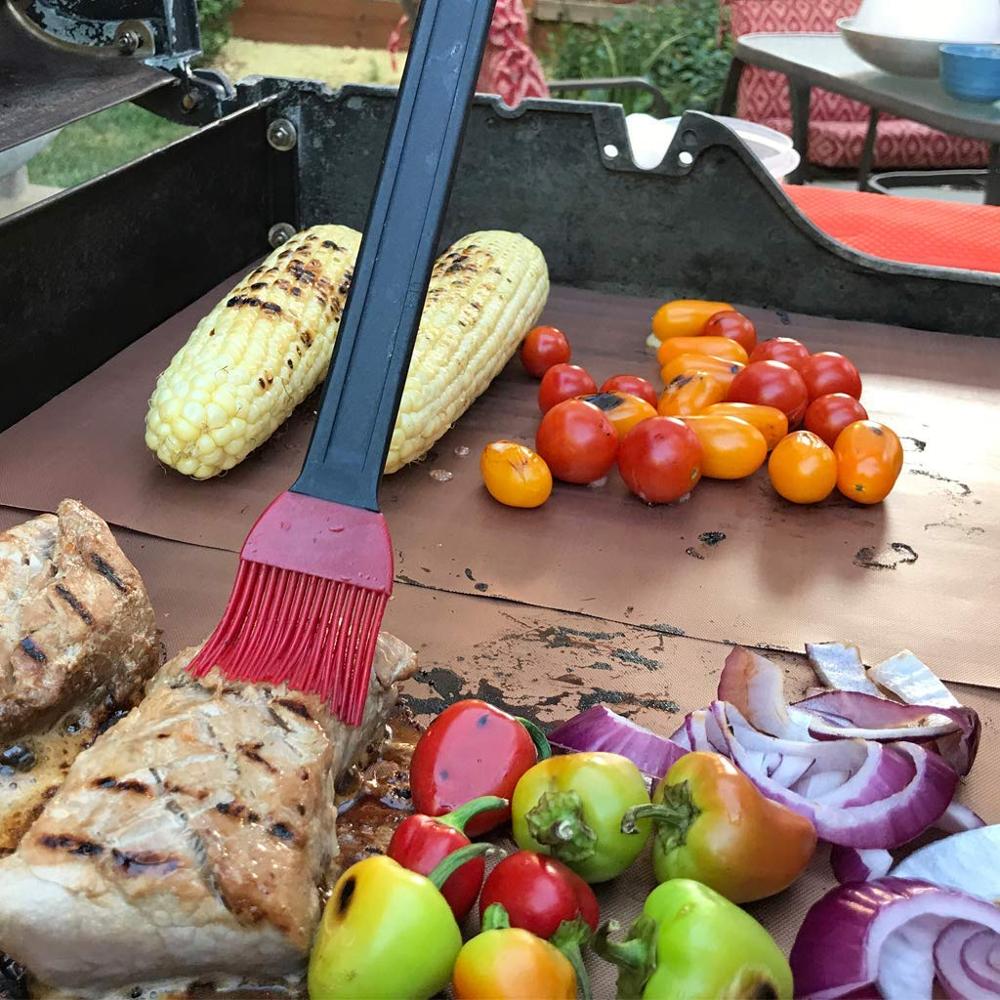 Copper Grill Mat Heavy Duty BBQ Grill Mats Non Stick BBQ Grill Baking Mats Reusable Easy to Clean Barbecue Grilling Accessories