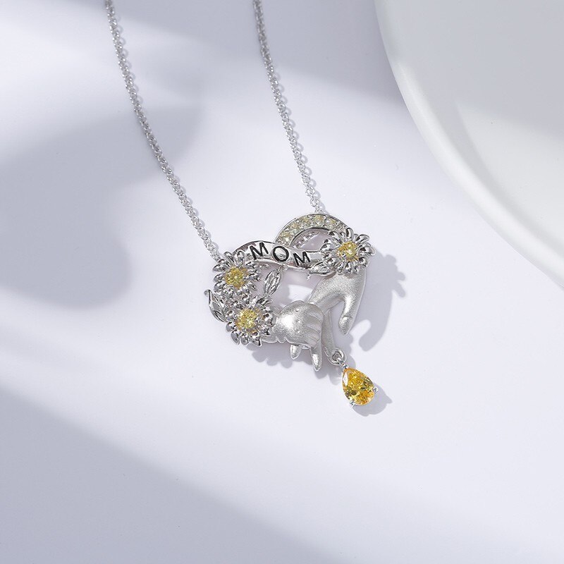 Squisita collana a cuore da donna madre e bambino mano nella mano ciondolo famiglia amore collana bella collana di fiori naturali