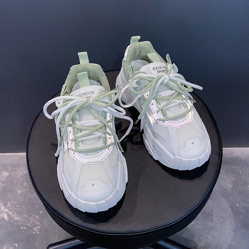 Baskets réfléchissantes pour femmes, chaussures de course à plateforme respirantes en maille, chaussures de sport de jogging antidérapantes et amortissantes pour l'extérieur