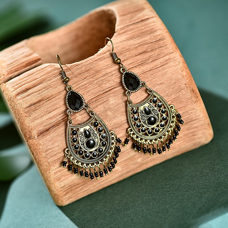 Classic Women&#39;s Gypsy Gold Round Wedding Earrings Tibetan Jewelry Ladies Retro Tassel Indian Jhumka Earrings: Style 3