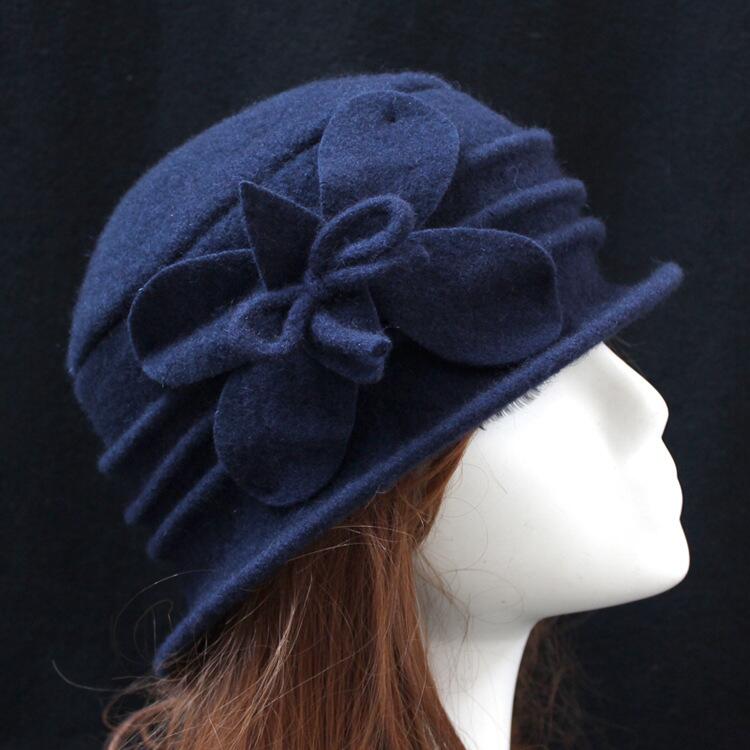 Winter Vrouwen Hoeden Mutsen Cloche Dames 100% Wol Cap Emmer Bloemen Warm Hoeden voor Vrouwen Motorkap Femme Skullies Mutsen Vrouwelijke cap: 1