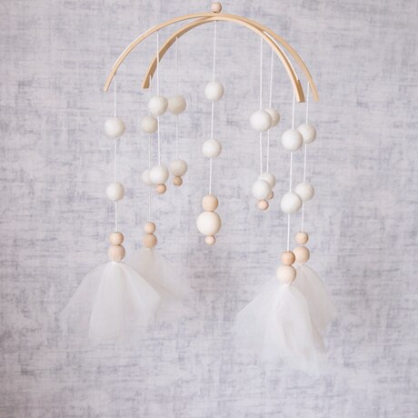 Baby Rattles Mobile Wooden Beads Trojan Wind Chimes Baby Toys For Kids Room Bed Hanging Decor Tent Decor Photography Props: White tassel