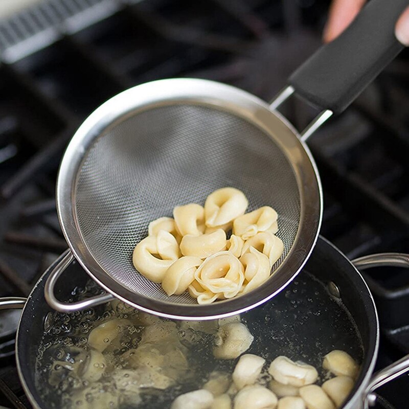 Stainless Steel Fine Mesh Strainers. Set Of 3 Graduated Sizes Strainer Wire Sieve With Insulated Handle For Kitchen
