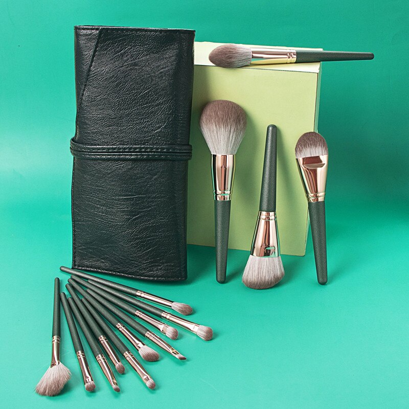 Set van 14 make-upkwasten, foundation met hoge wolvezels, poeder, blush, oogschaduw en lipblend, houten make-upkwastenset