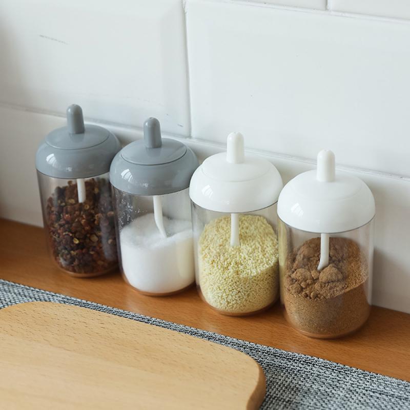 Krydda flaskor burkar lådor plastburk socker lager förvaringsorgan kök kök krydda salt olja kaffebönor innehåller