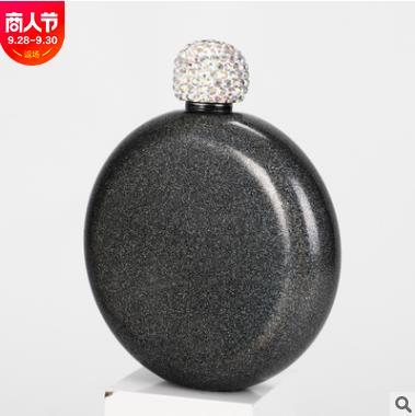 Mini fiole portative de hanche d'acier inoxydable de bouteille d'alcool ronde de femmes avec le couvercle de diamant 304 acier inoxydable 10.1cm * 9 cm * 2.6cm: A