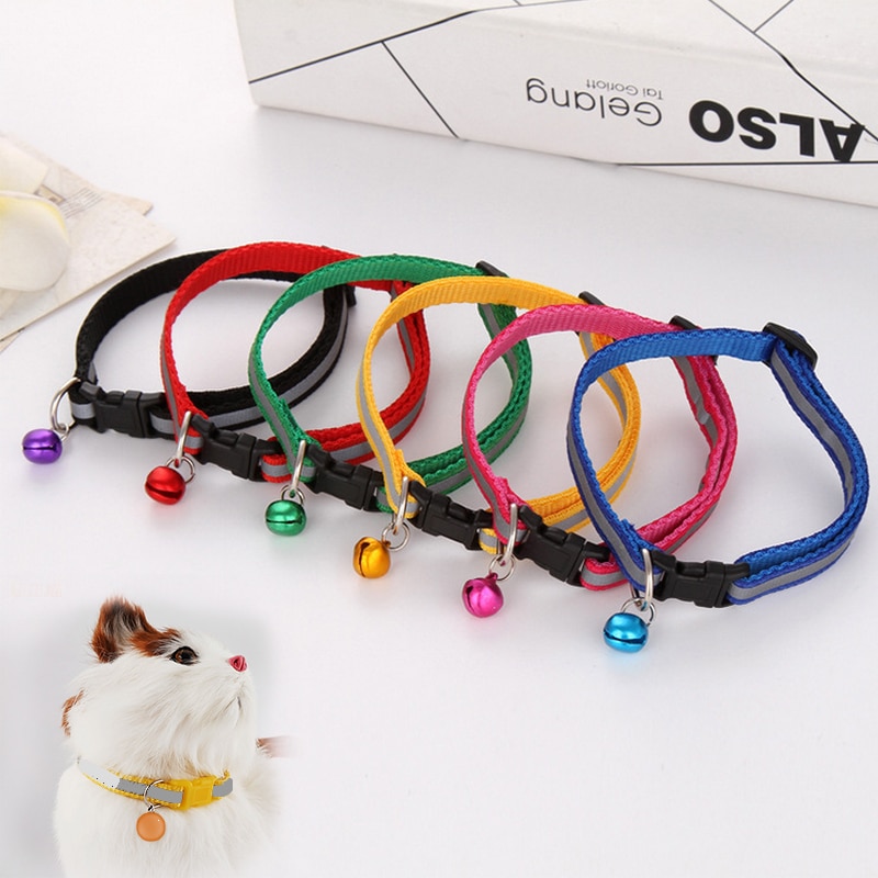 Venta de Collar lindo perro hebilla Correa con campanilla correa ajustable noche brillante reflectante Collar de seguridad para mascotas