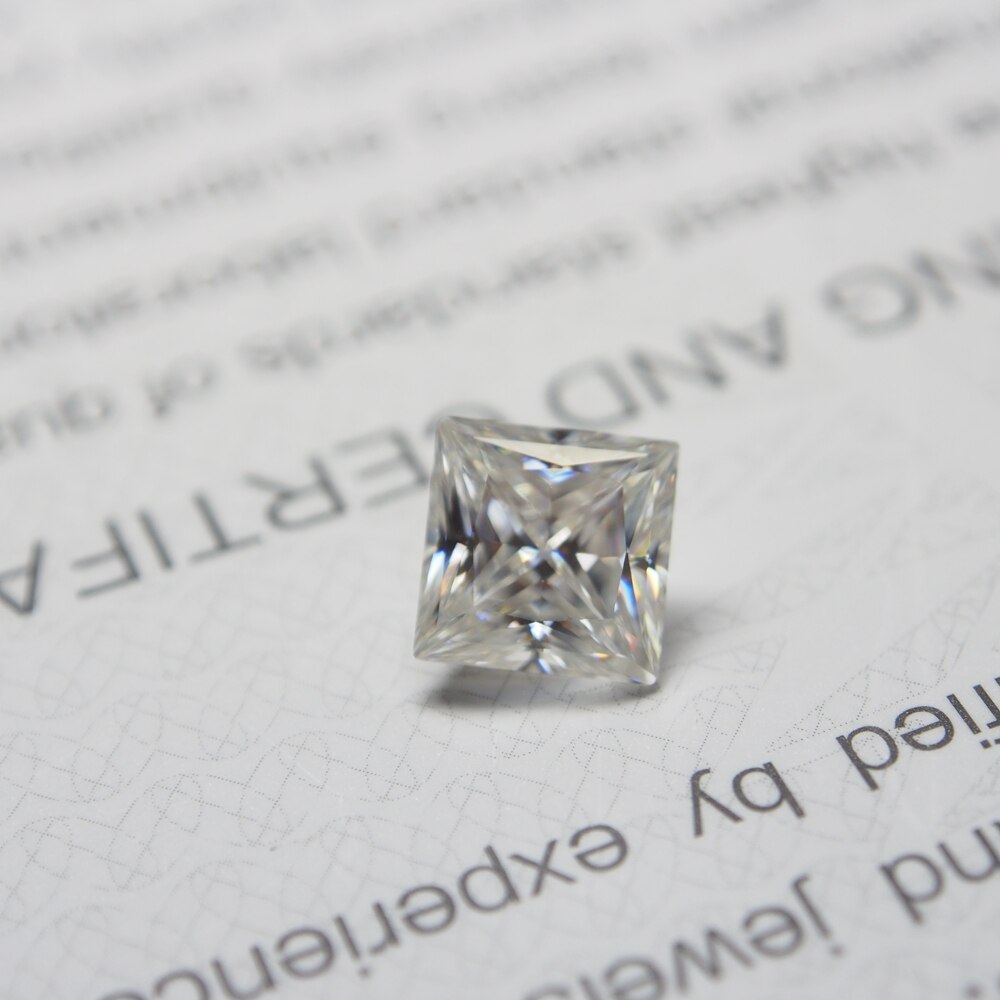 4*4mm Princess Cut VVS Moissanite Moissanite Stone Loose Moissanite Diamond 0.37 carat for Ring making