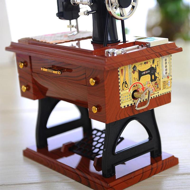Mini Nostalgic Music Box To Alice Random Music Xmas to Wife Retro Simulation Sewing Machine Music Box Hand Crank