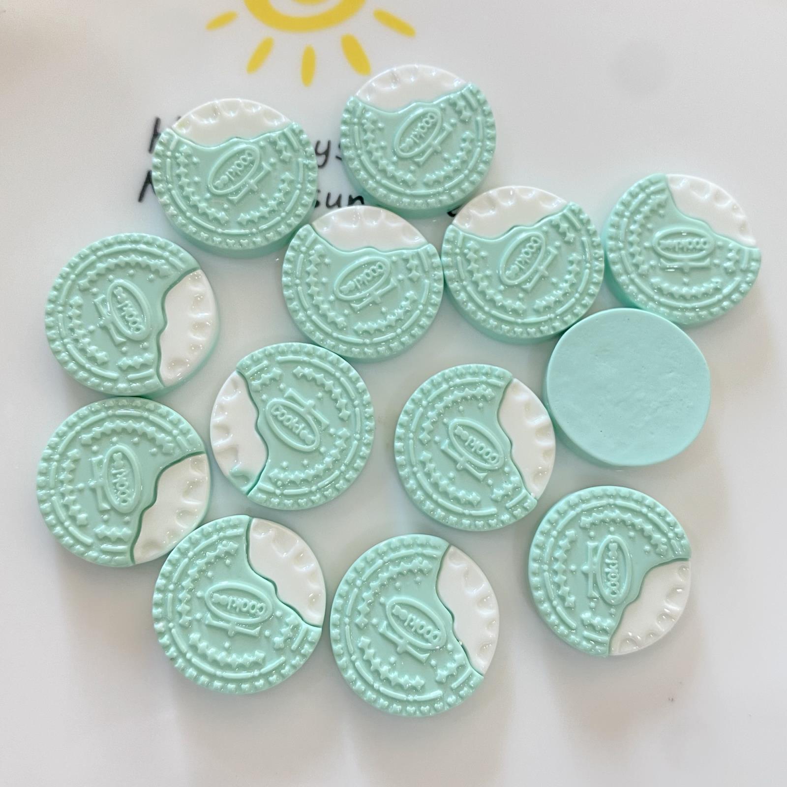 20Pcs Simulation Biscuit Flat Back Resin Cabochons Miniature Cute Food Scrapbooking DIY Jewelry Craft Decoration Accessories: green