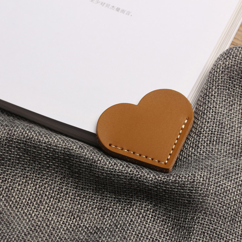 2PC Stationery Heart-Styled Soft PU Leather Book Page For Simple Girls Kids School Cute n Bookmark