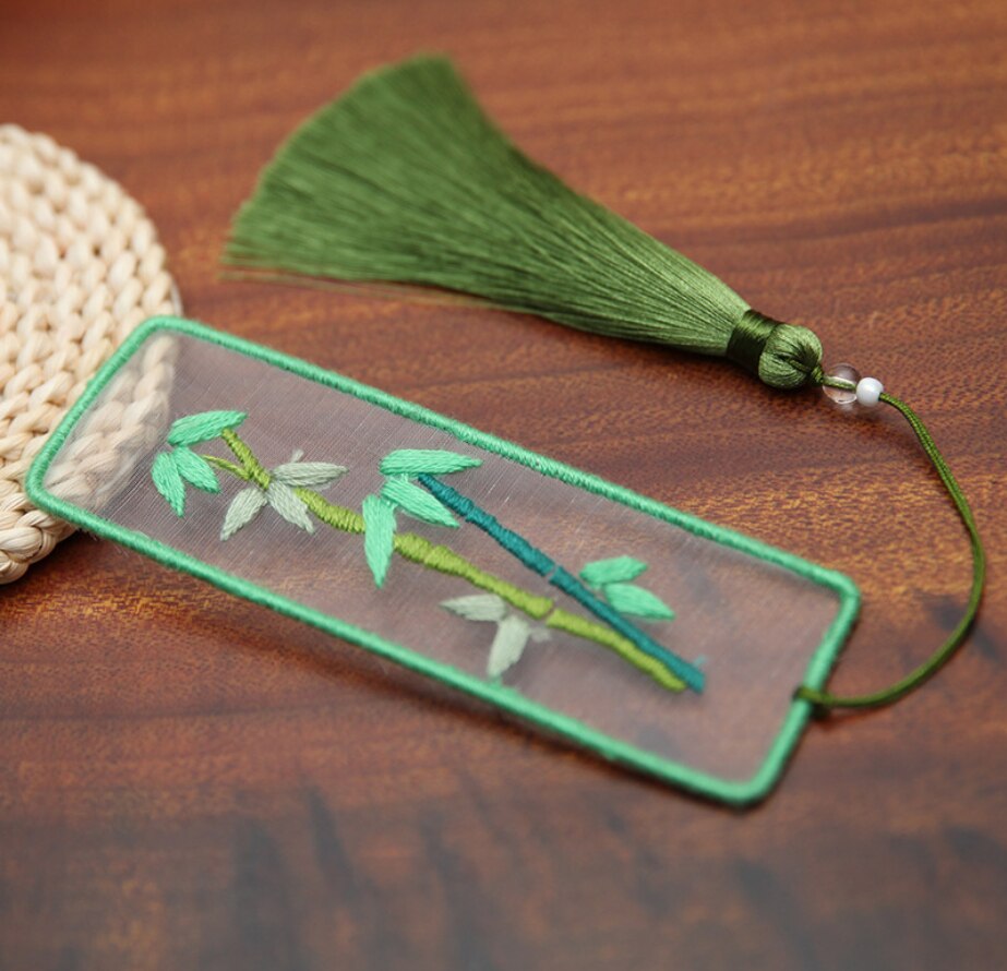 Handbroderad kinesisk stil lu broderi utsökt bokmärke. skicka broderade bandage och kinesisk stil.: Rik grön bambu