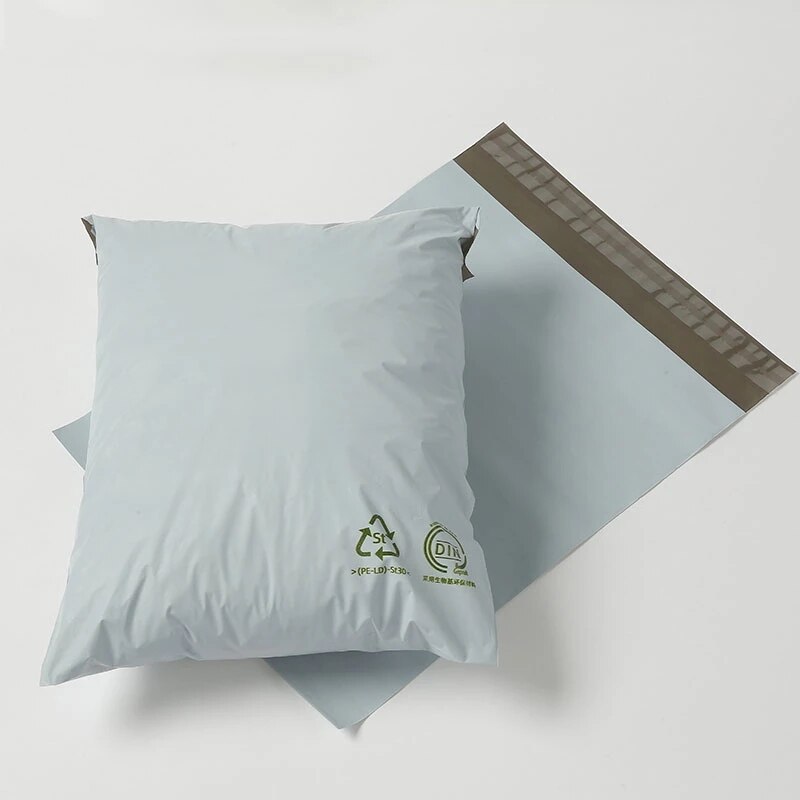 50Pcs/lot Eco-Friendly White Degradable Packaging Bags Self-Seal D2W Biodegradable Express Mailer Postal Bags Clothing Pouch Bag