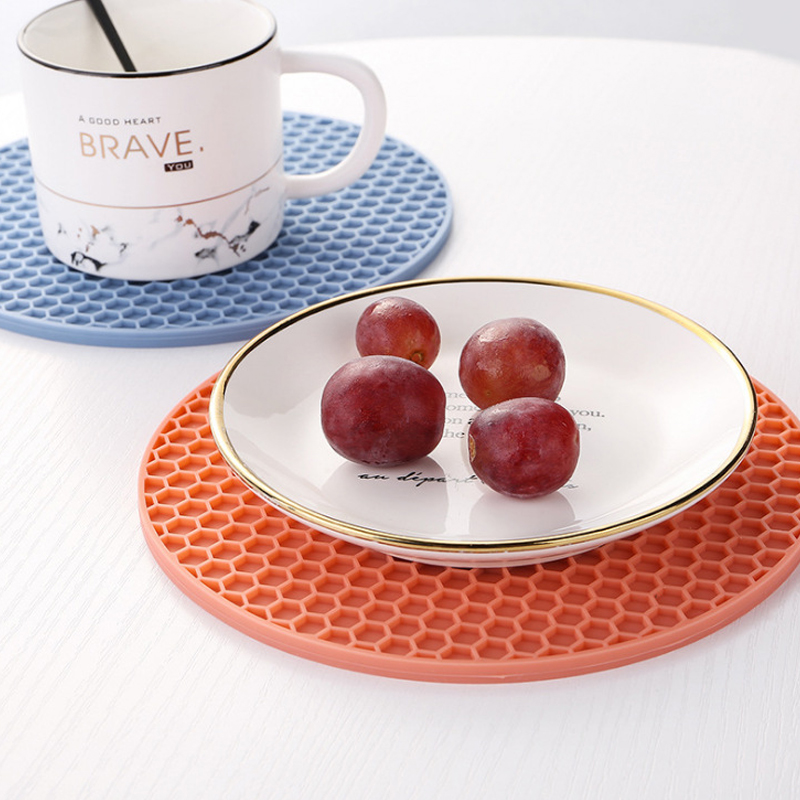 18 cm Ronde Siliconen Mat Coaster Food Grade Materiaal Placemat antislip Tafelmat Keuken Accessoires Gadgets Ronde Cup mat