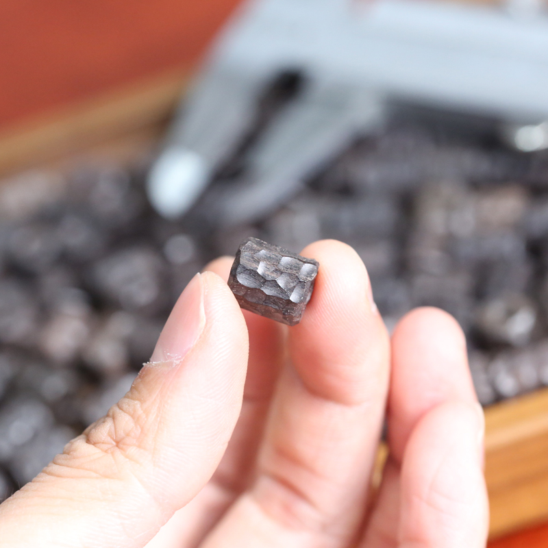 Cuentas de barril de ébano, accesorios de joyería DIY hechos a mano, cuentas superiores talladas con colgante coleccionable, cuentas sueltas, cuentas espaciadoras