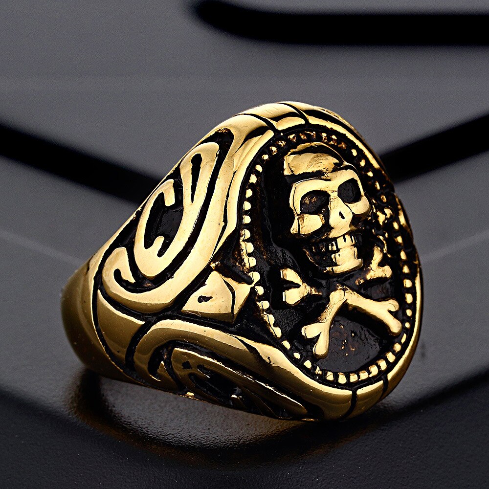 Anillo gótico de acero inoxidable con calavera pirata para hombre, joyería Punk de acero dorado, anillo de sello de calavera de motorista, para novio, talla 7-13: 11 / Between gold