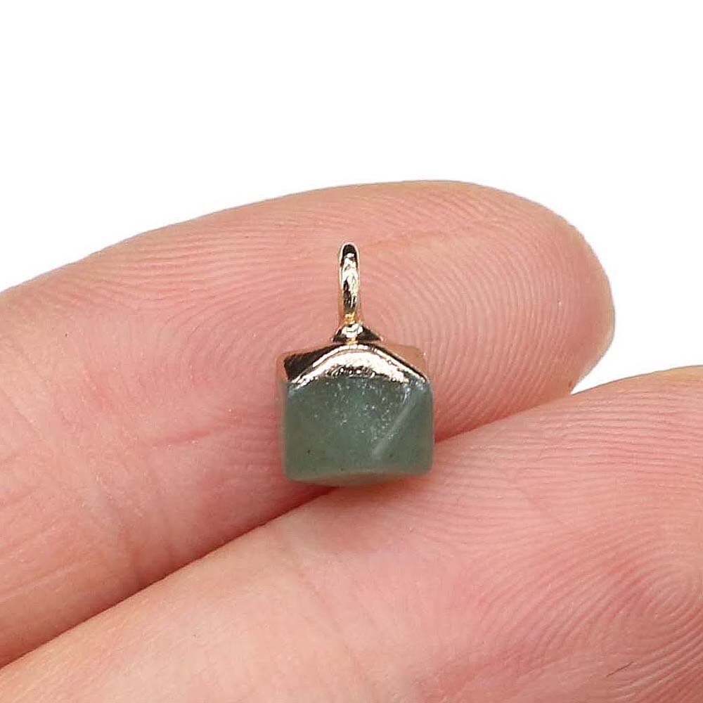 Natürliche Stein Anhänger unregelmäßige bilden Kleine facettiert Anhänger für Frauen Schmuck, sterben DIY Halskette Ohrringe 6x6mm 2Stck: Grün Aventurine