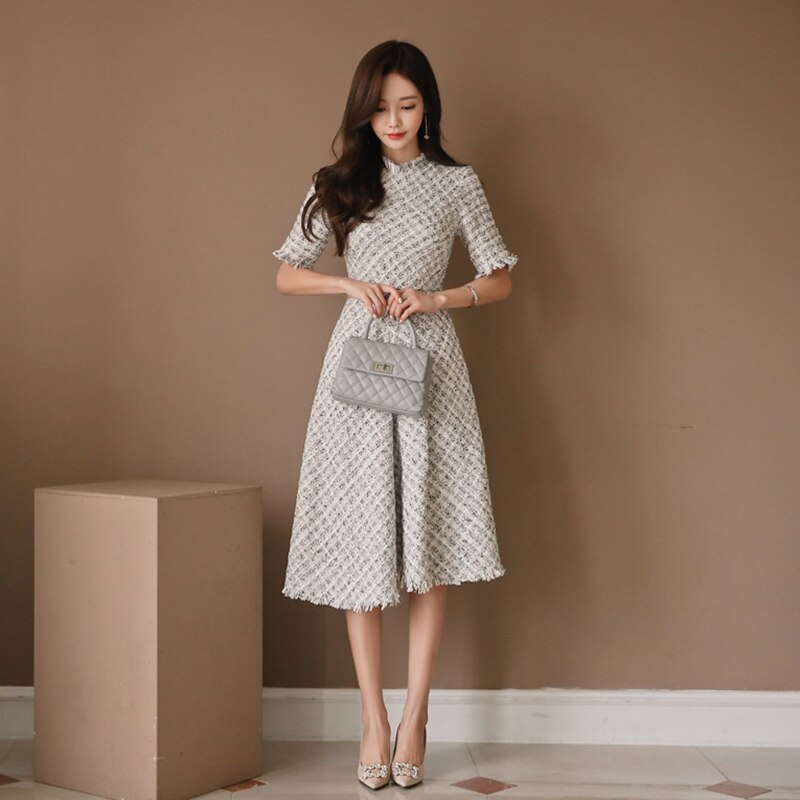 frühjahr Neue Kleine Duftenden Tweed Kleid Frauen Halbe Hülse Hohe Taille Midi- Kleid Elegante Plaid schlank passen A Linie quaste Kleid