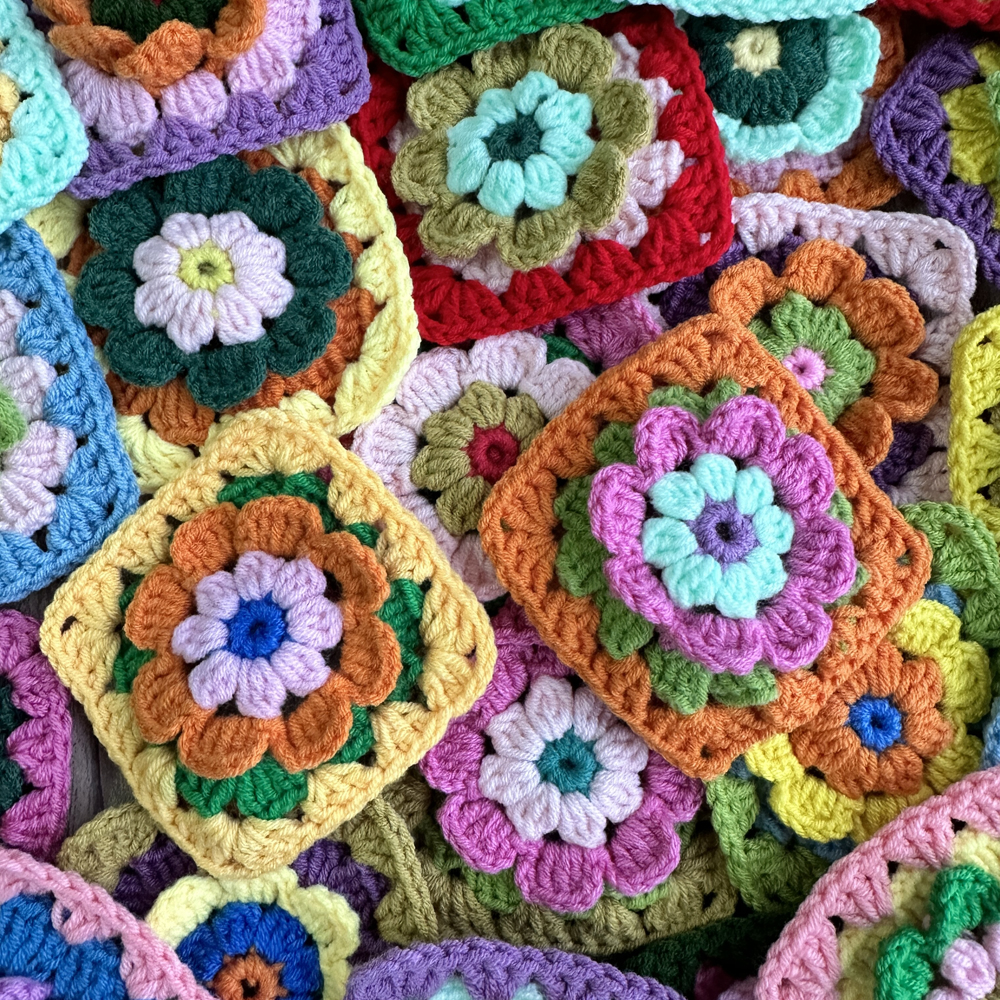 Kleurrijke handgemaakte gehaakte tafelonderlegger, doekje, kopjesonderzetter, koffieonderzetter, kerstbloemen placemat, bruiloft, keuken, 9,5 cm, 30 stuks
