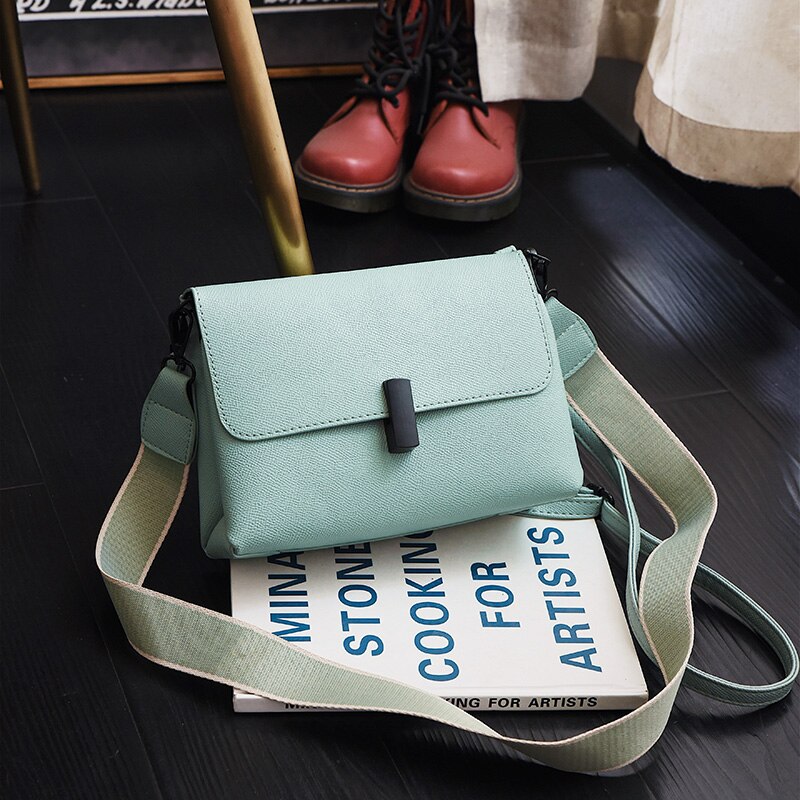 Solid color Flap Crossbody bag High Leather Women's Handbag Wide Shoulder strap Shoulder Messenger Bag: Green Color