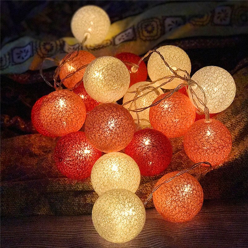 Wrumava 3 m 20 Globe Lichtslingers Batterij LED Guirlande Verlichting Warm Wit Thai LED Katoenen Bal Licht Chain Party Kerst lichten