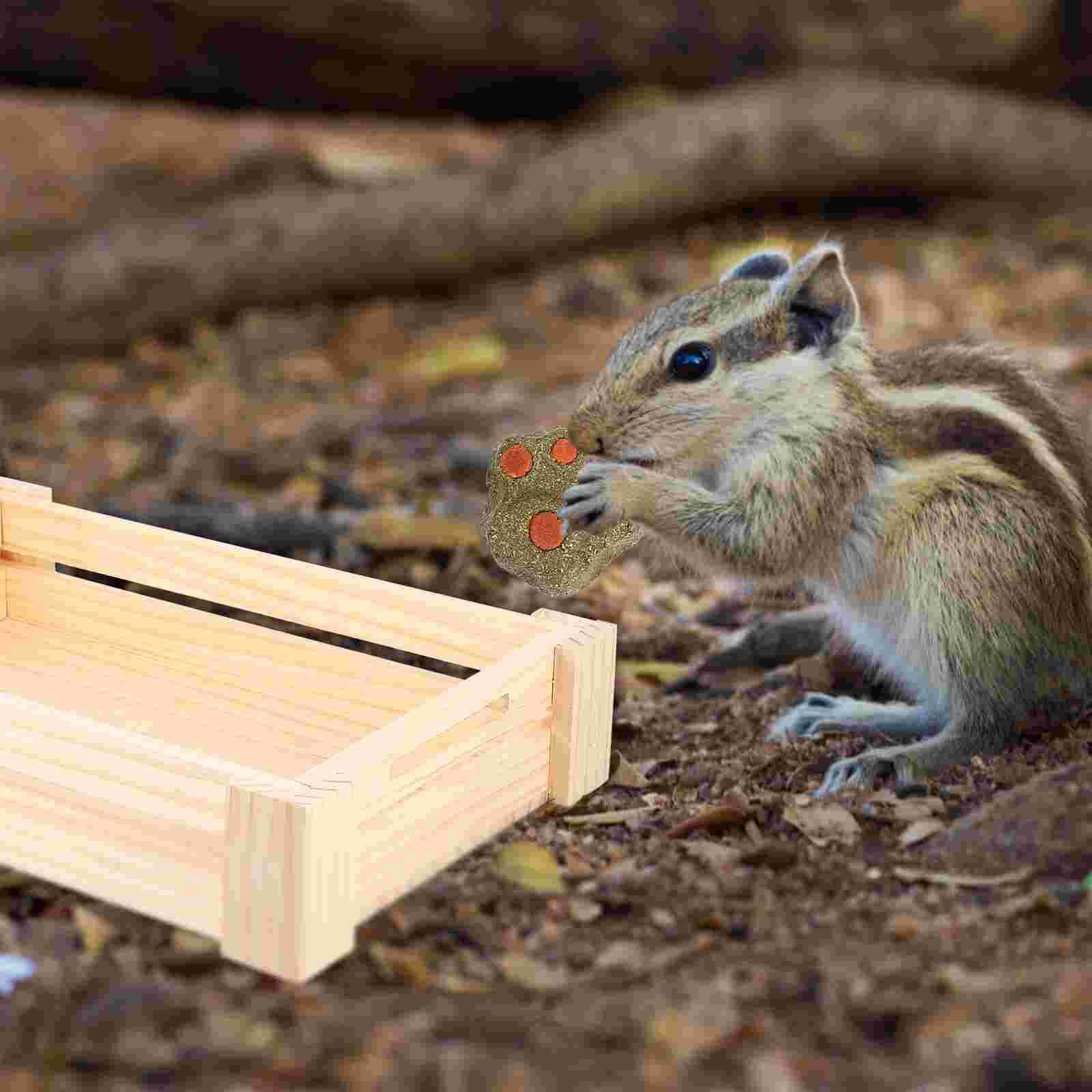 Rabbit Hay Feeder Rack Small Animals Nest Wooden Bunny Hay Manger