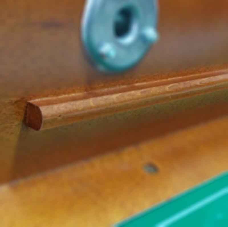 Madera bordón base pica-bolas del modelo de futbolín duguespi