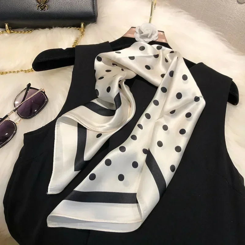 Sciarpe di seta estive per donna Bellissimo modello Foulard al tatto liscio Sciarpa di seta con protezione solare estiva: Blu profondo